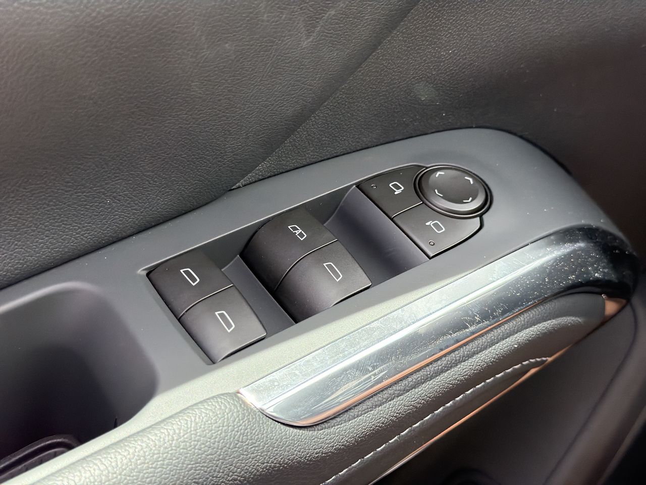 2026 Chevrolet Traverse Base