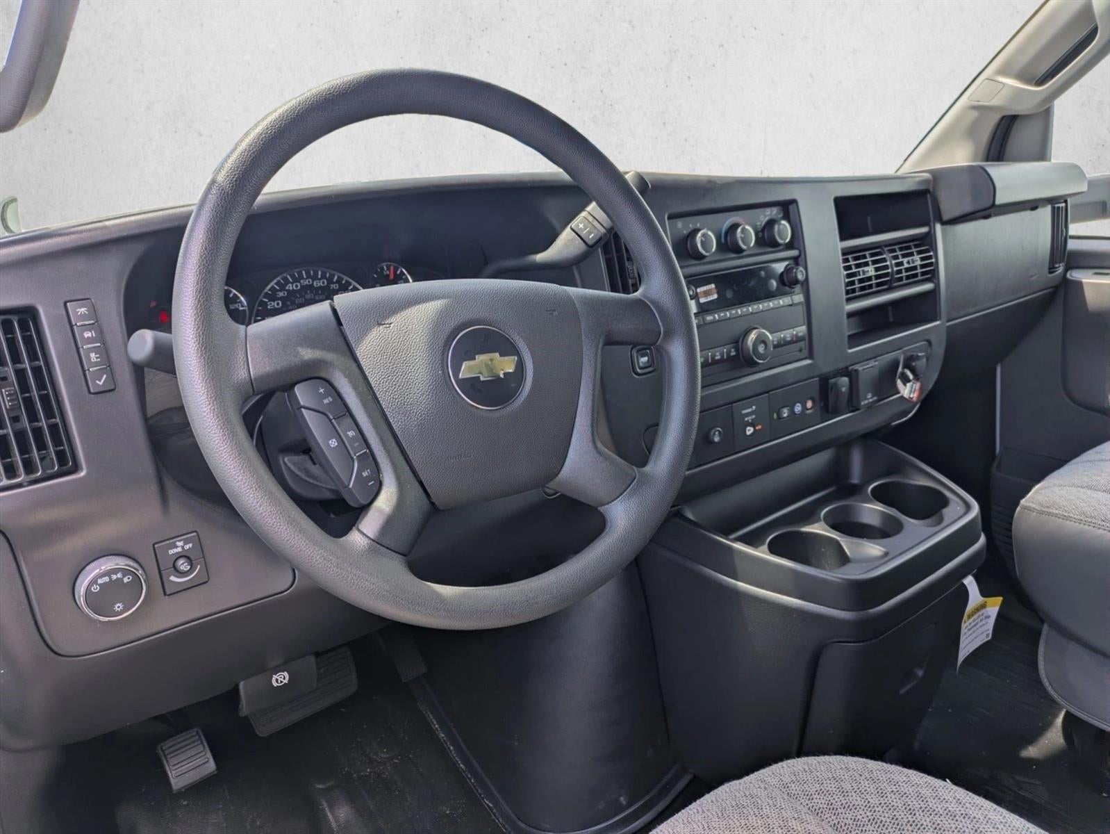 2025 Chevrolet Express Cutaway 3500 Base
