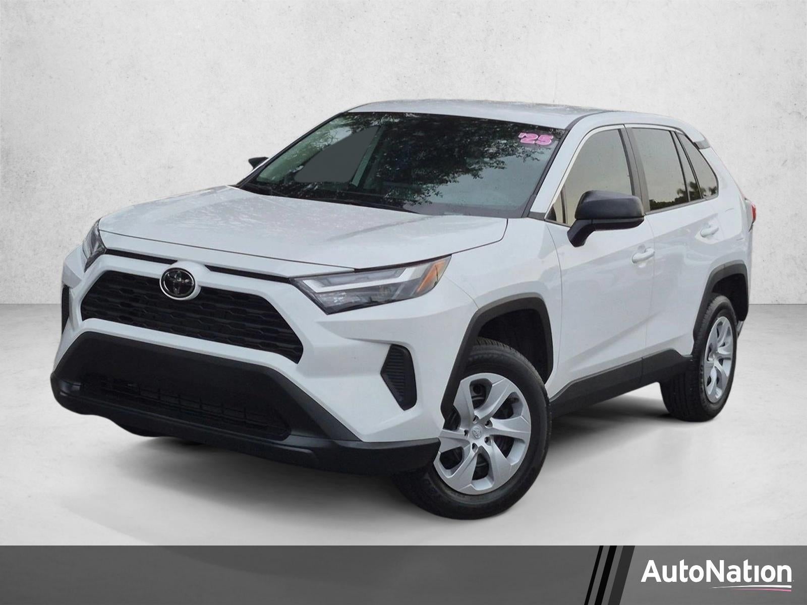 2025 Toyota RAV4 LE