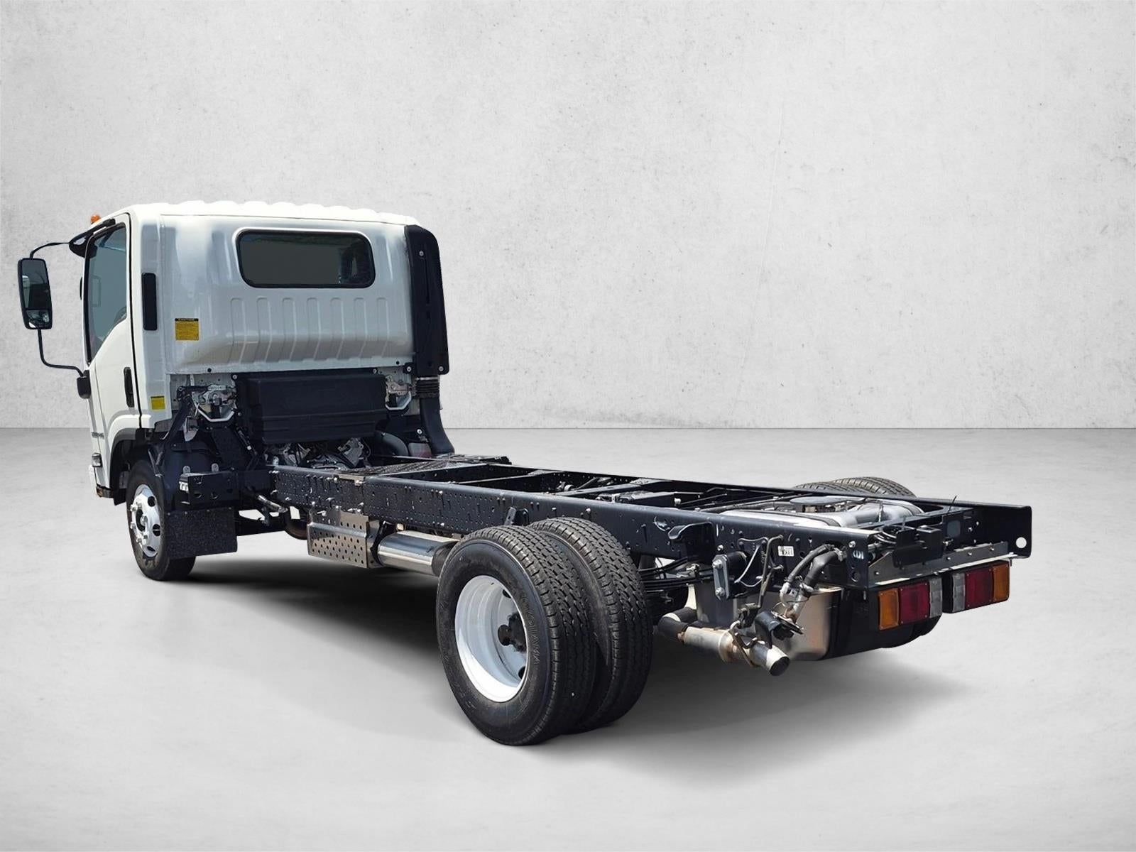 2025 Chevrolet Low Cab Forward 3500 HG NA