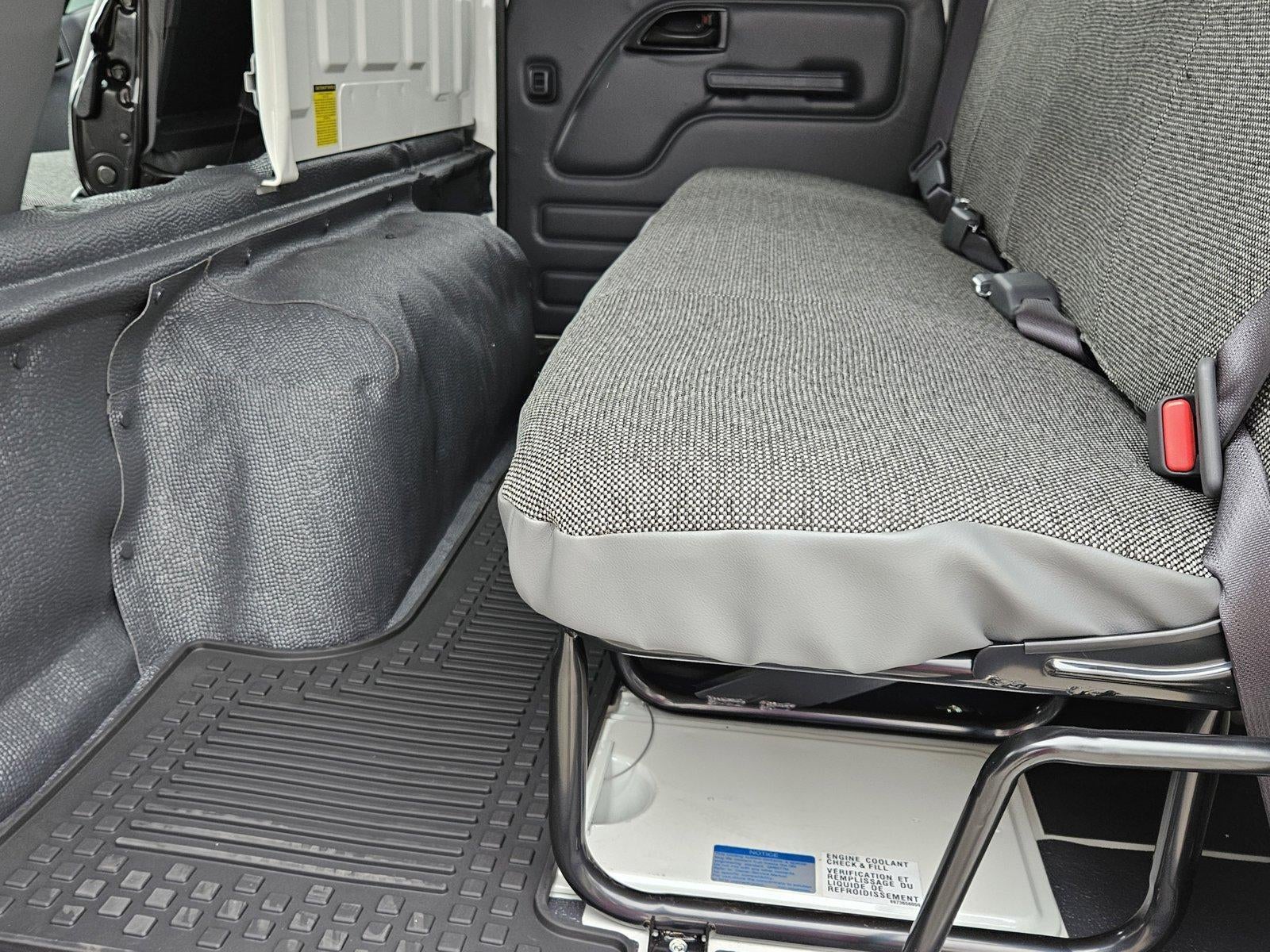 2025 Chevrolet Low Cab Forward 5500 HG NA