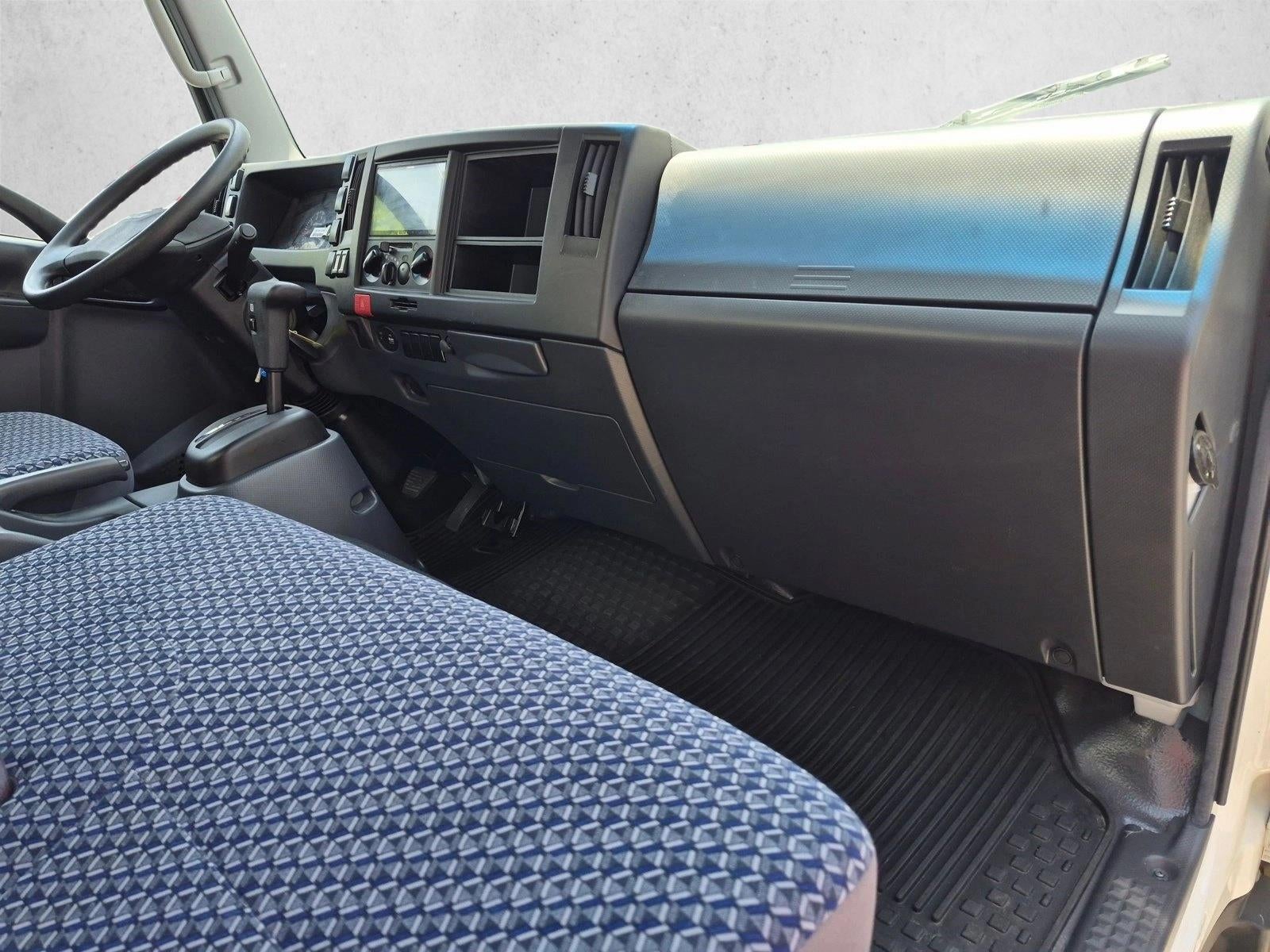 2025 Chevrolet Low Cab Forward 5500 XG 1WT