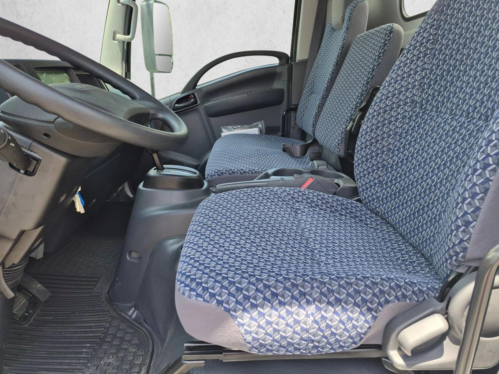 2025 Chevrolet Low Cab Forward 5500 XG 1WT