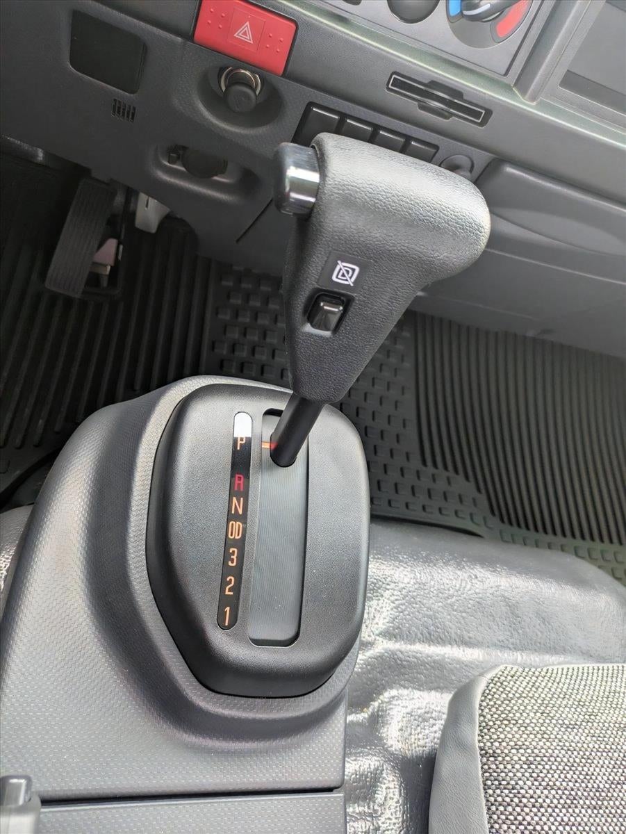 2025 Chevrolet Low Cab Forward 5500 HG NA