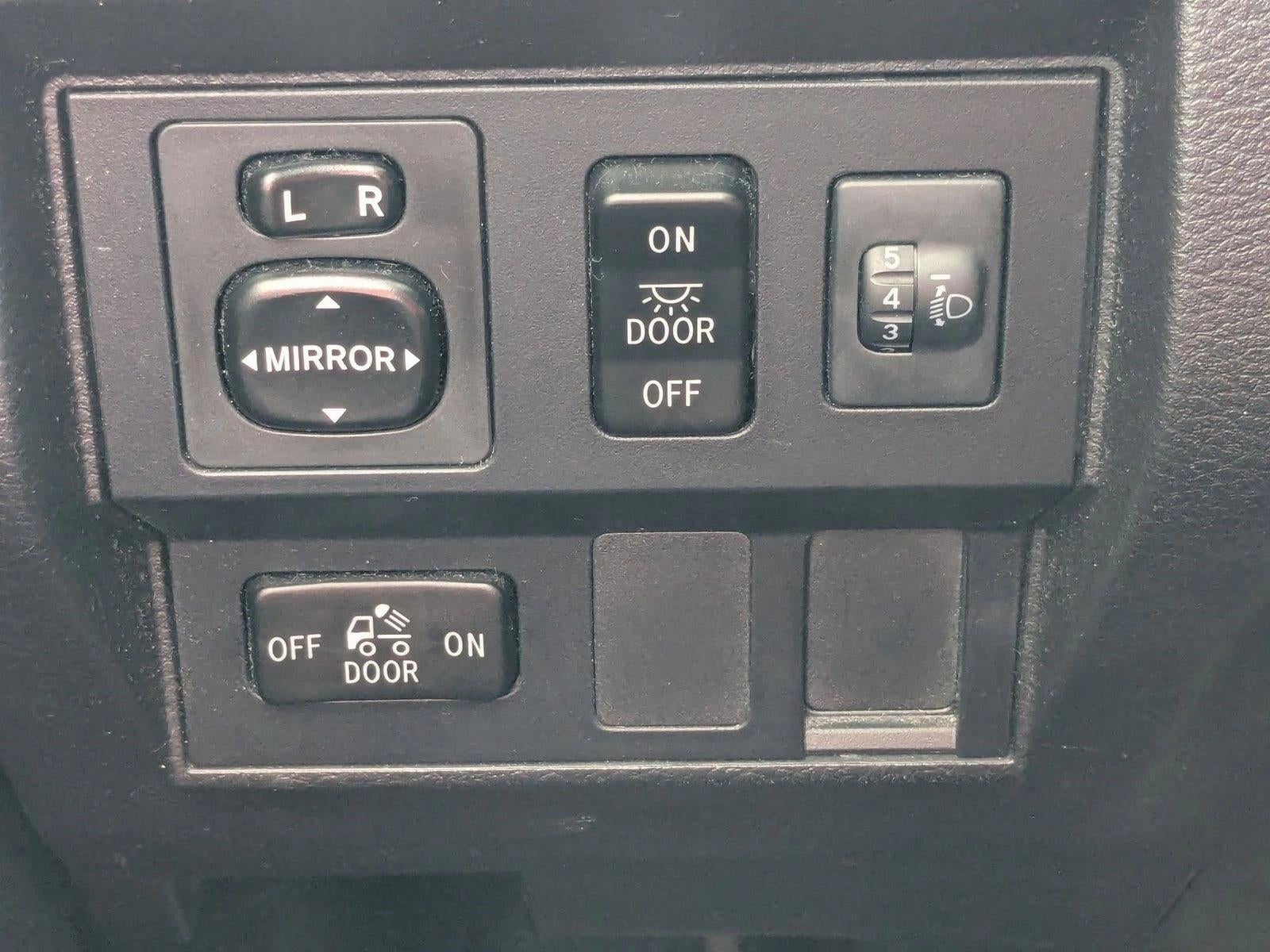 2015 Toyota Tundra 2WD Truck SR