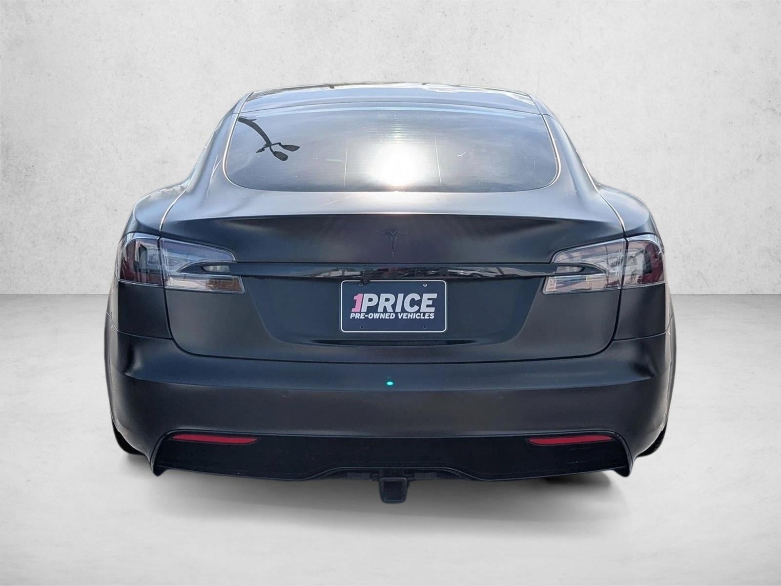 2022 Tesla Model S Base