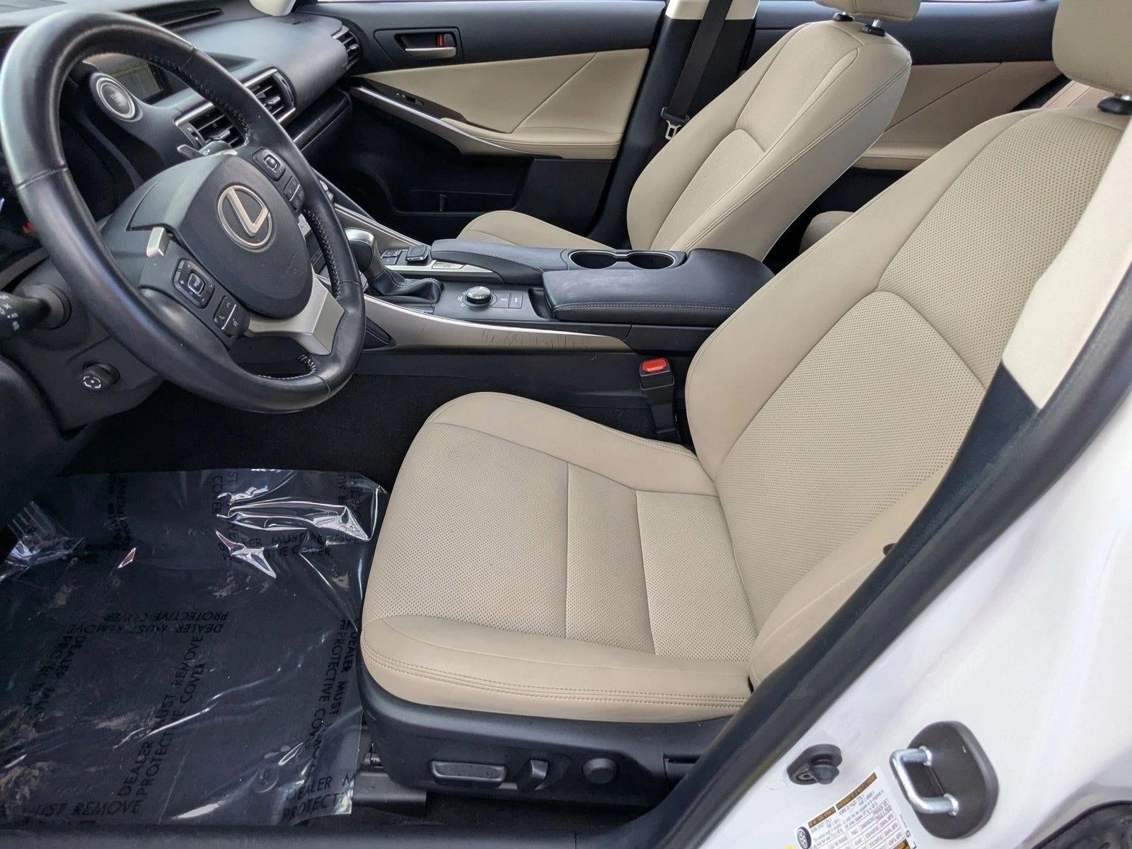 2020 Lexus IS 