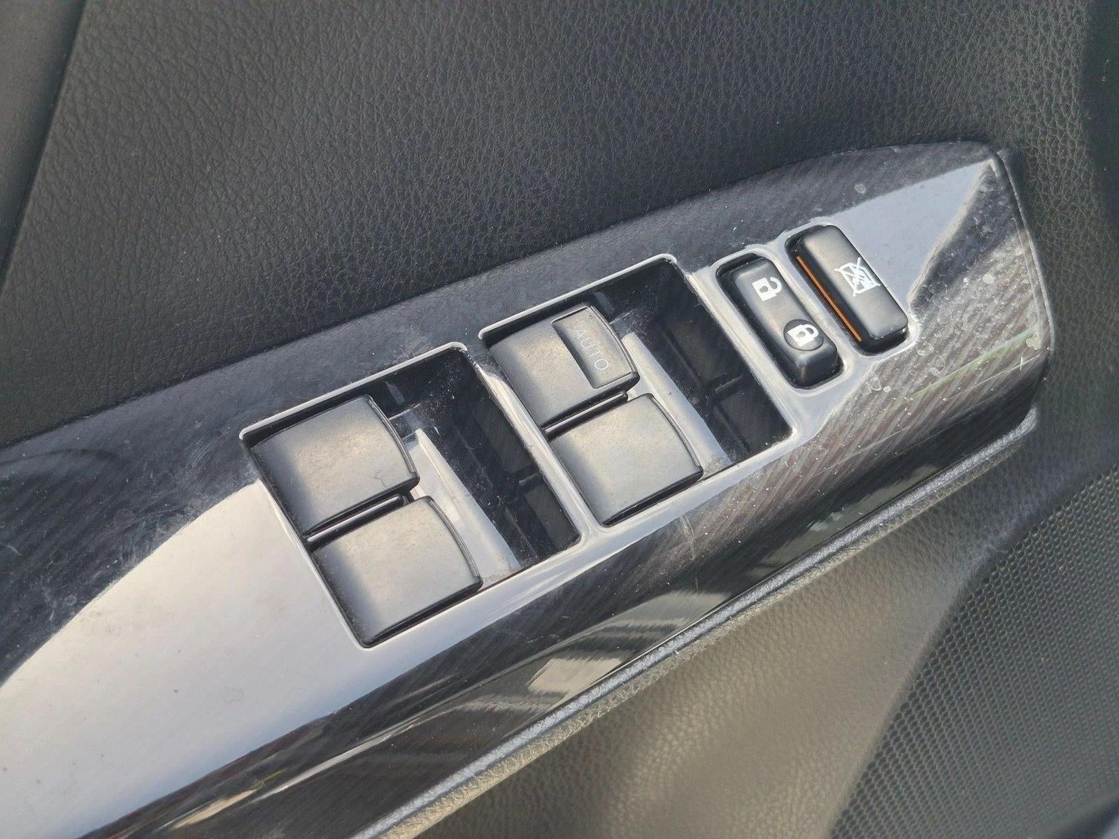 2016 Toyota RAV4 SE