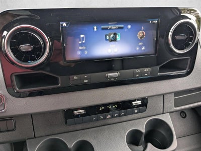 2024 Mercedes-Benz eSprinter Cargo Van Base