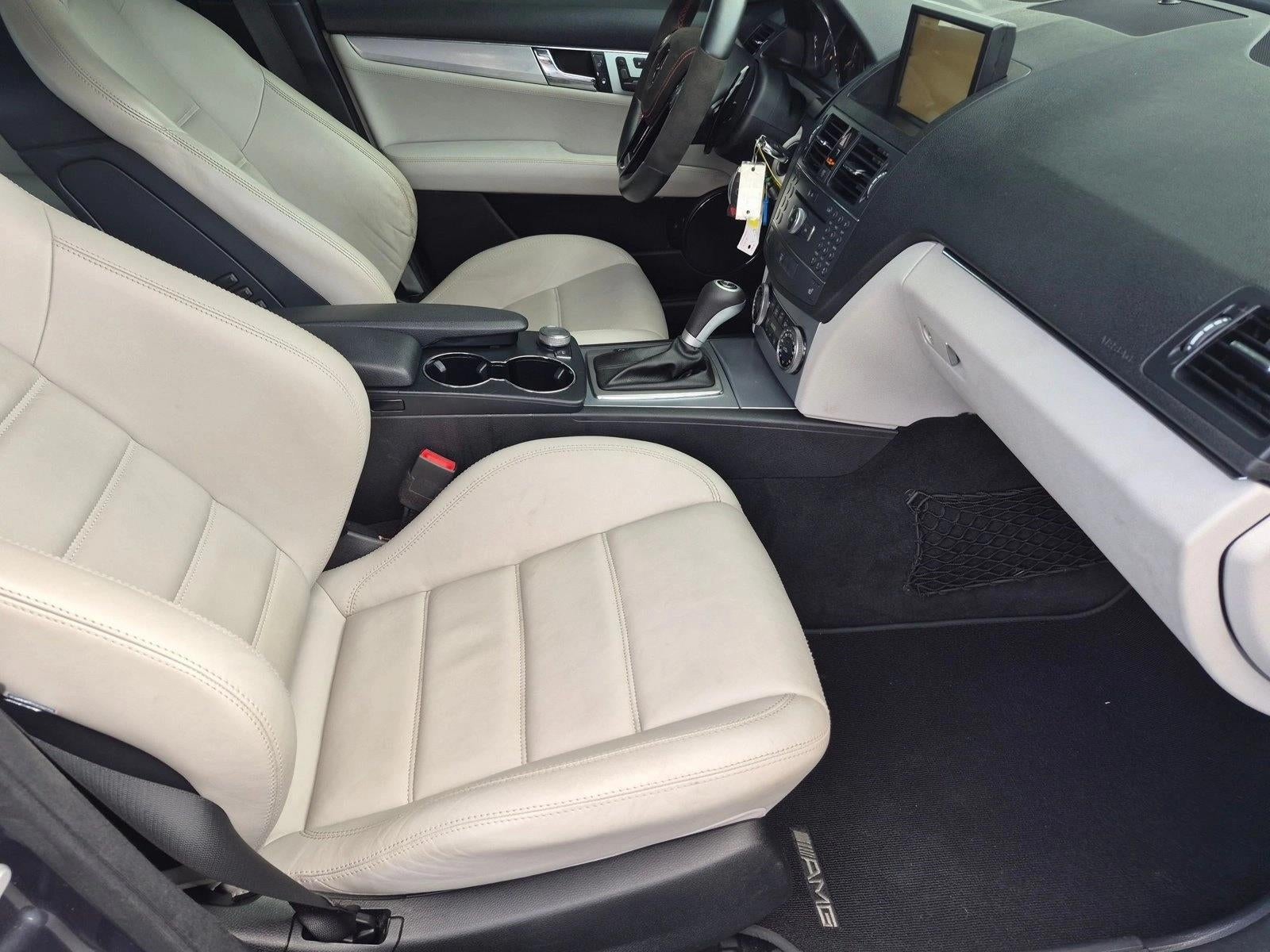 2009 Mercedes-Benz C 63 AMG® 6.3L AMG®