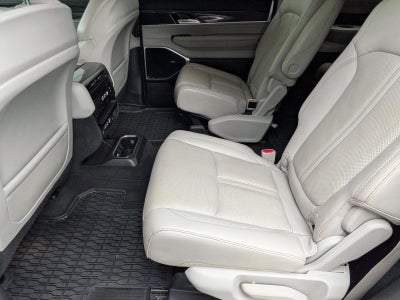 2022 Jeep Wagoneer Series III 4x2