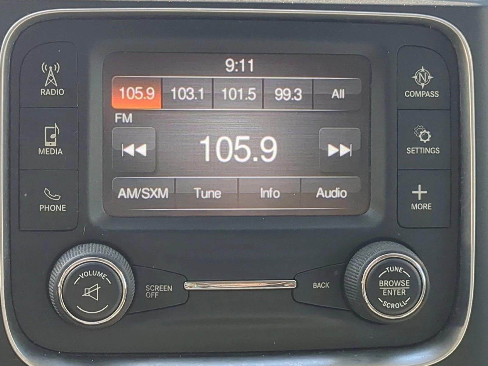 2017 RAM 1500 Express 4x4 Crew Cab 5'7" Box