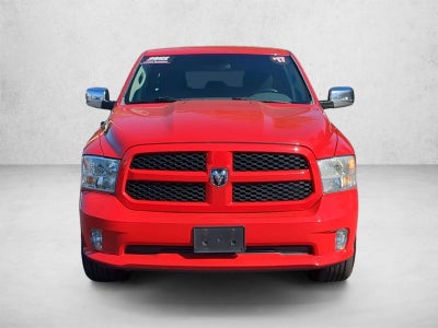 2017 RAM 1500 Express 4x4 Crew Cab 5'7" Box