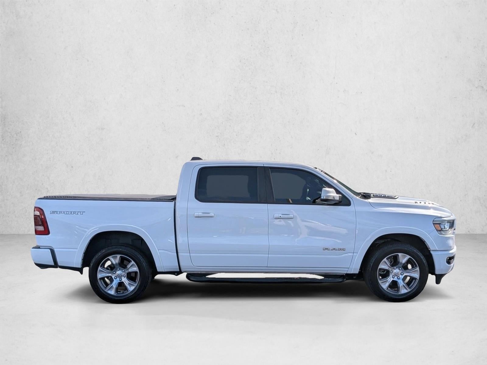 2022 RAM 1500 Laramie 4x4 Crew Cab 5'7" Box