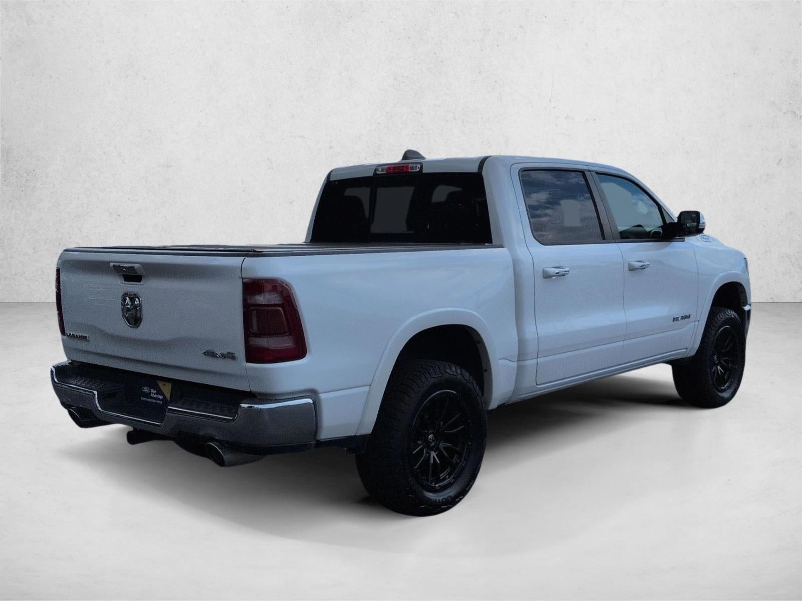 2020 RAM 1500 Laramie 4x4 Crew Cab 5'7" Box