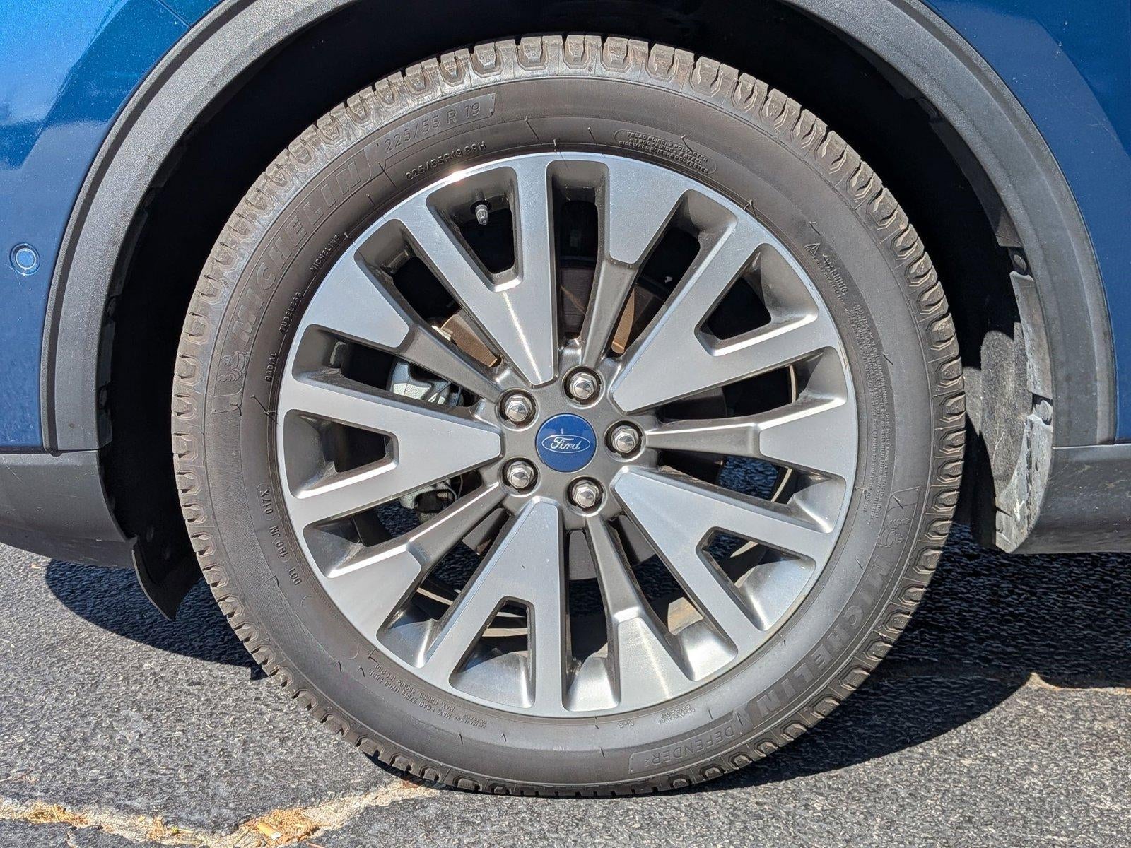 2020 Ford Escape Titanium Hybrid FWD