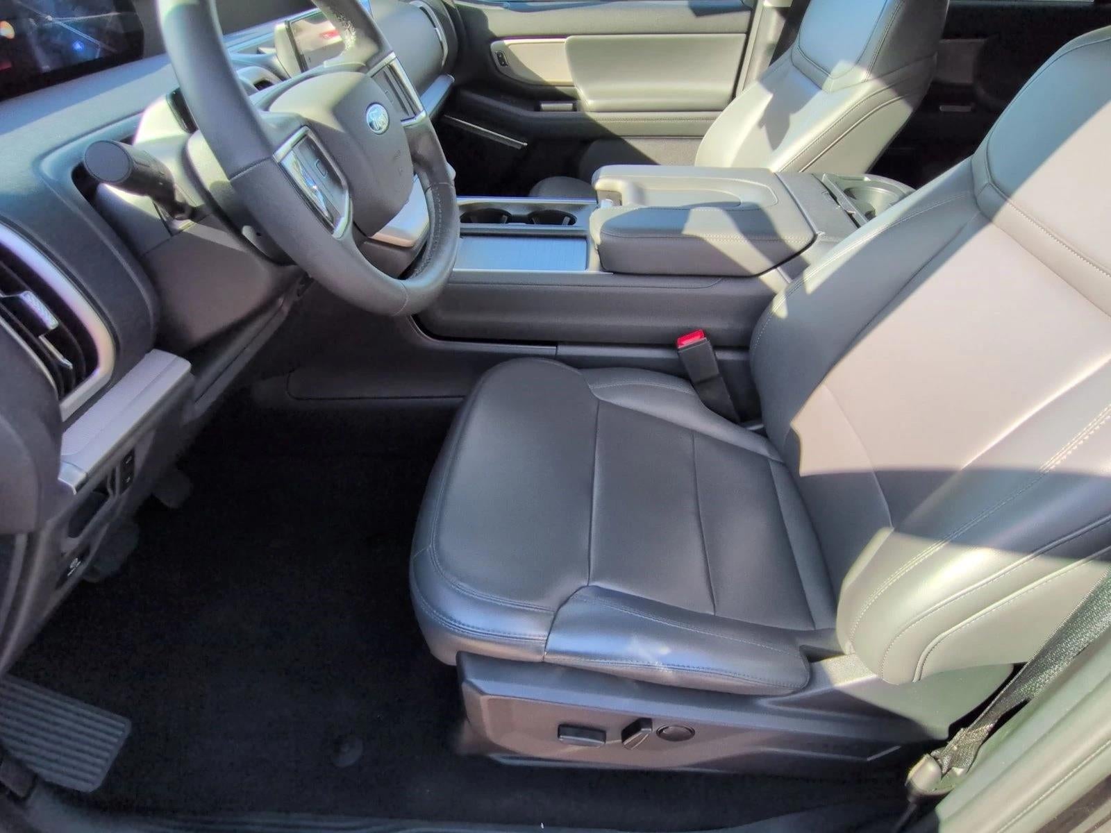 2026 Ford Expedition Max Active 4x2