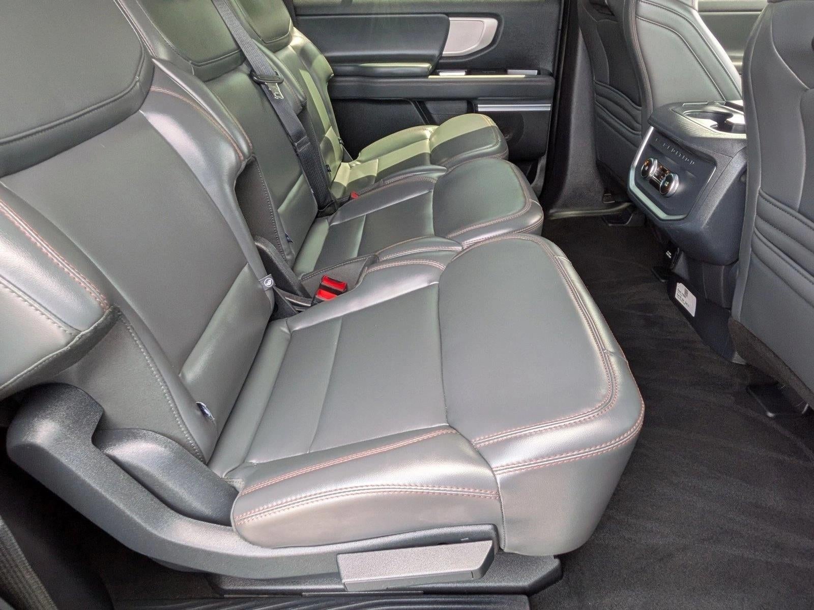 2025 Ford Expedition Max Active 4x4