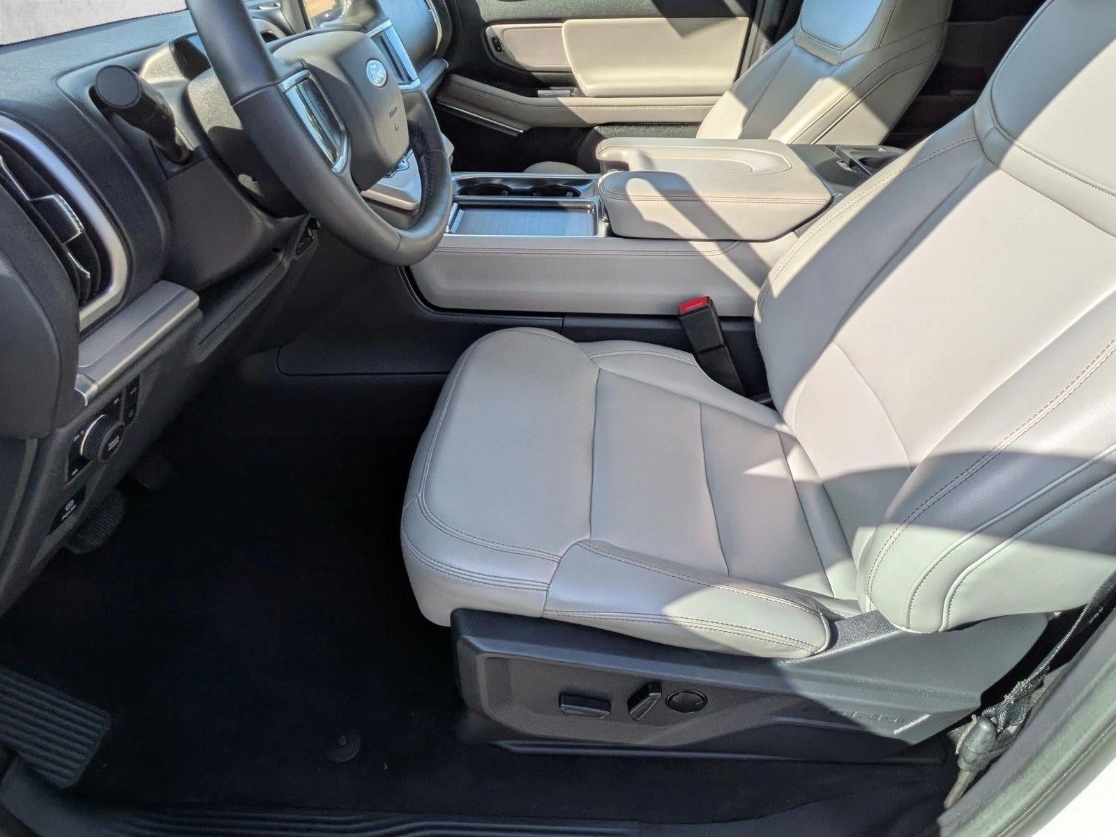 2025 Ford Expedition Max Active 4x4