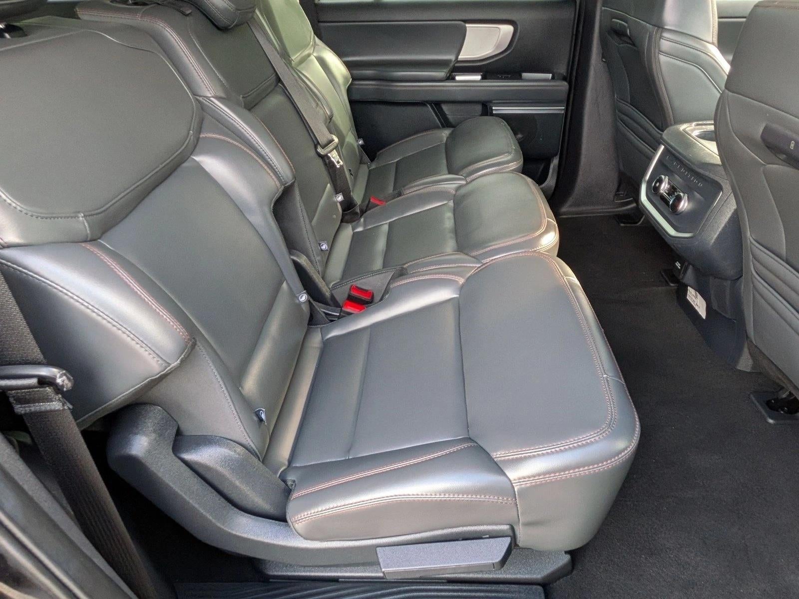 2025 Ford Expedition Max Active 4x4