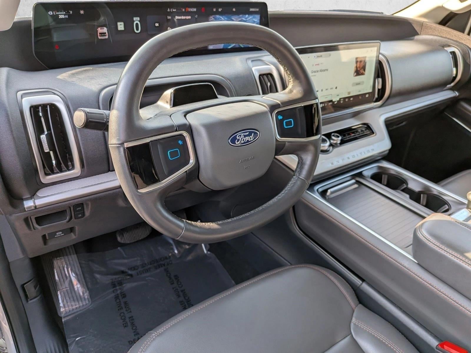 2025 Ford Expedition Active 4x2