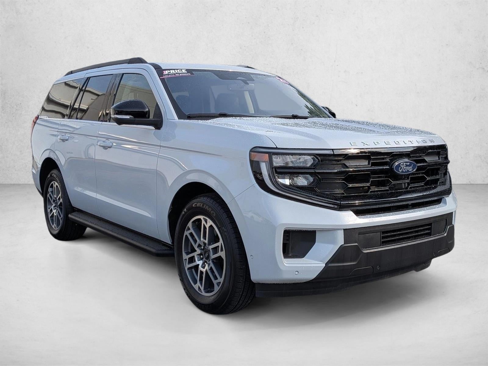 2025 Ford Expedition Active 4x2