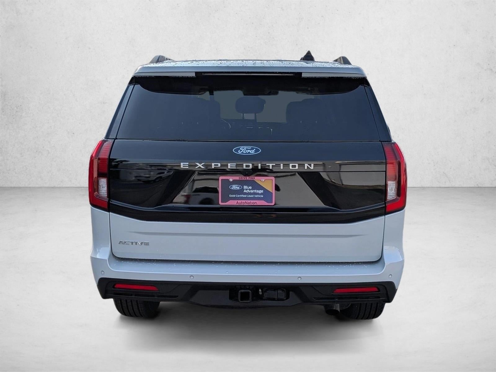 2025 Ford Expedition Active 4x2
