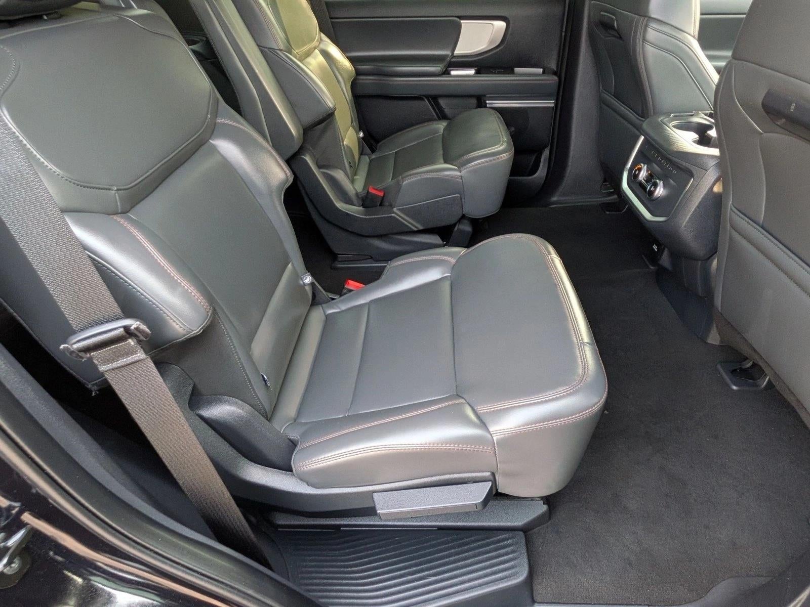 2025 Ford Expedition Active 4x4