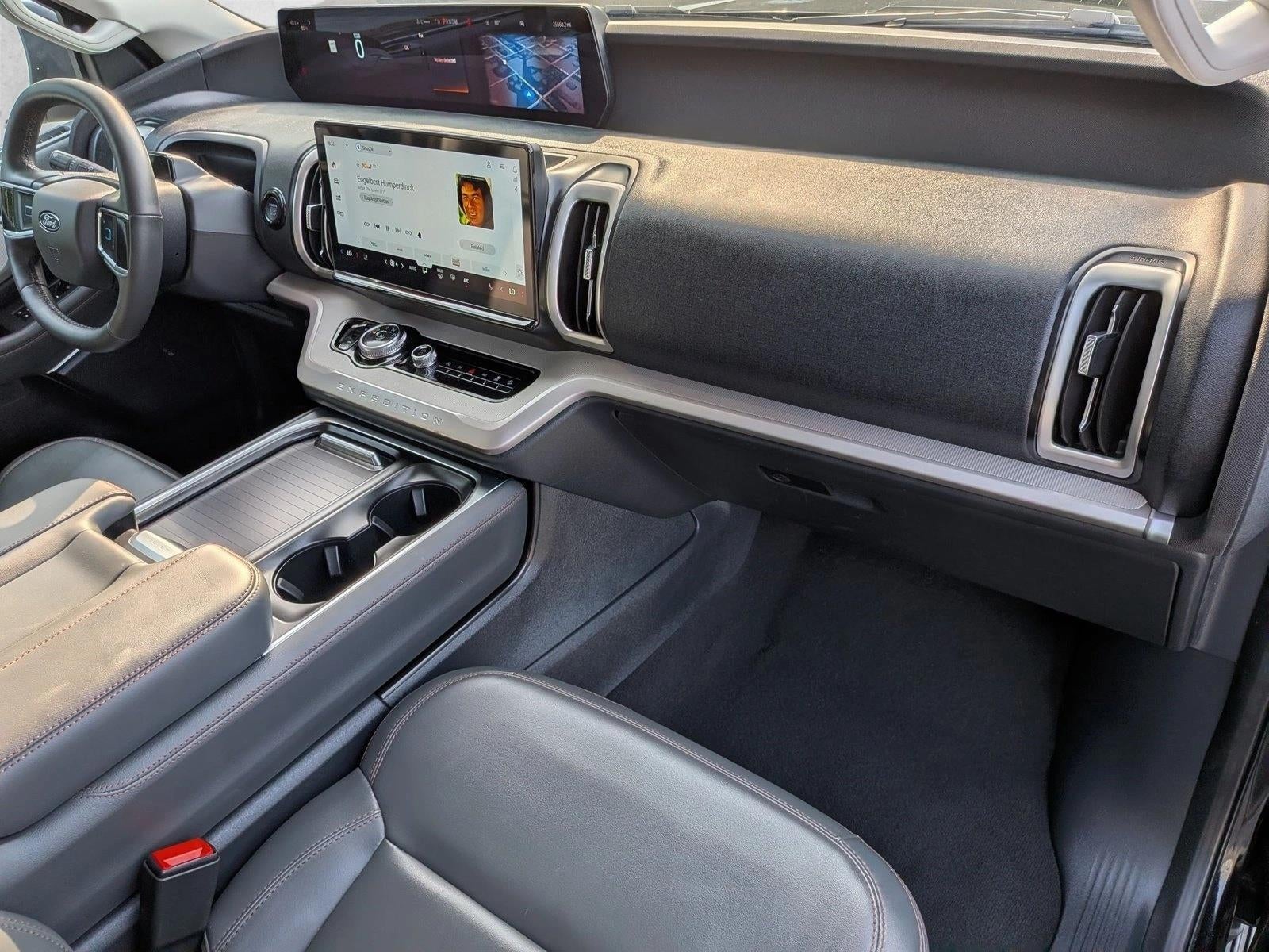 2025 Ford Expedition Active 4x4