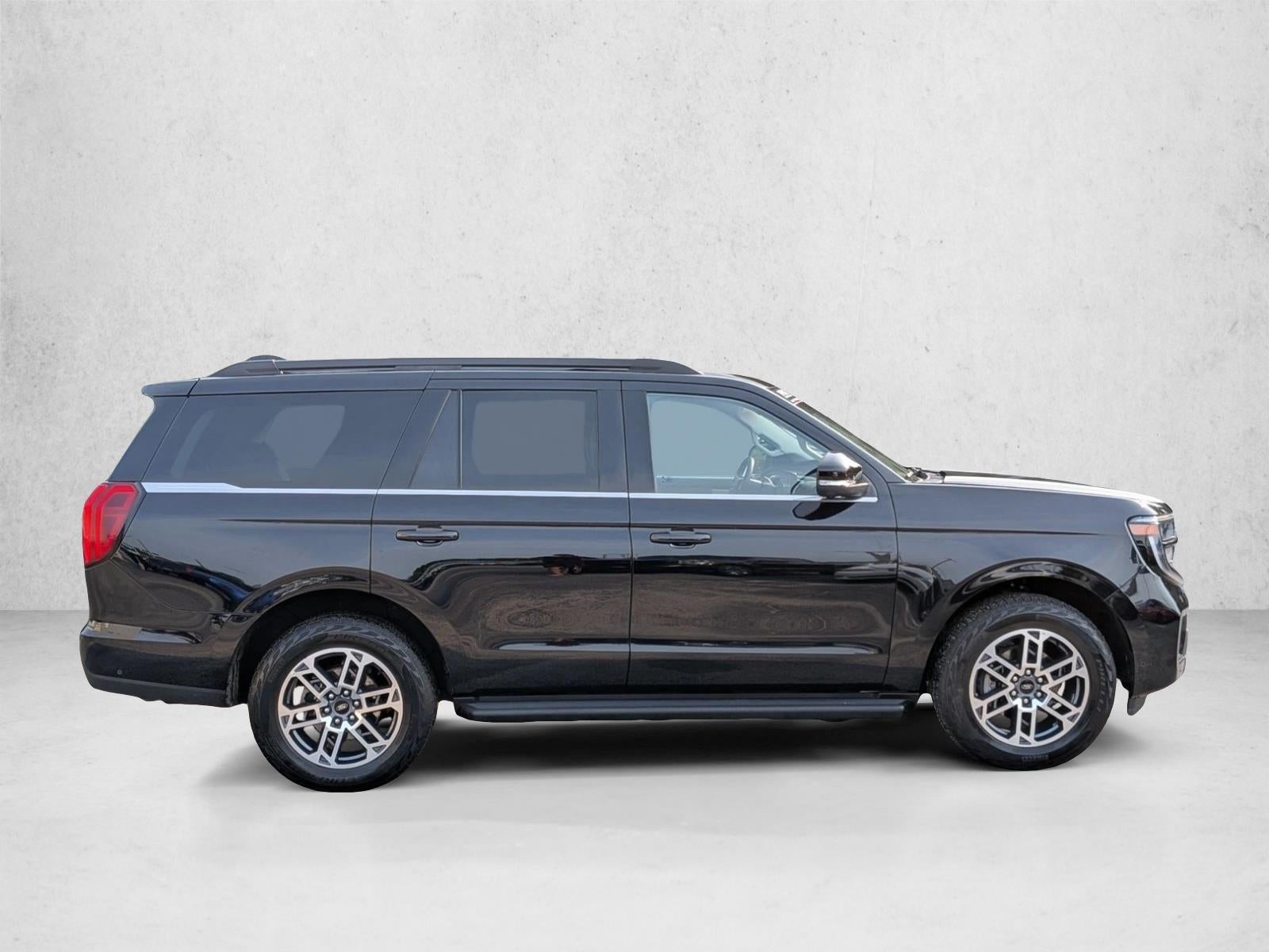 2025 Ford Expedition Active 4x4