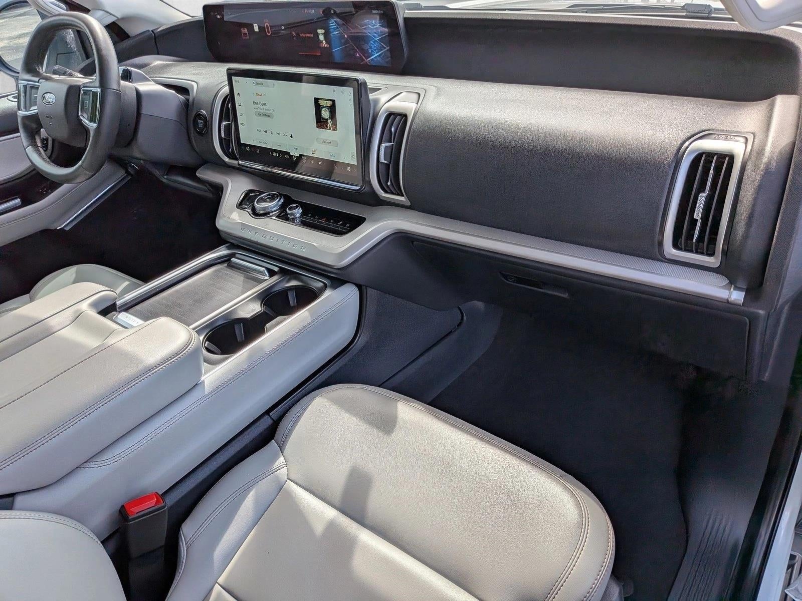 2025 Ford Expedition Active 4x4