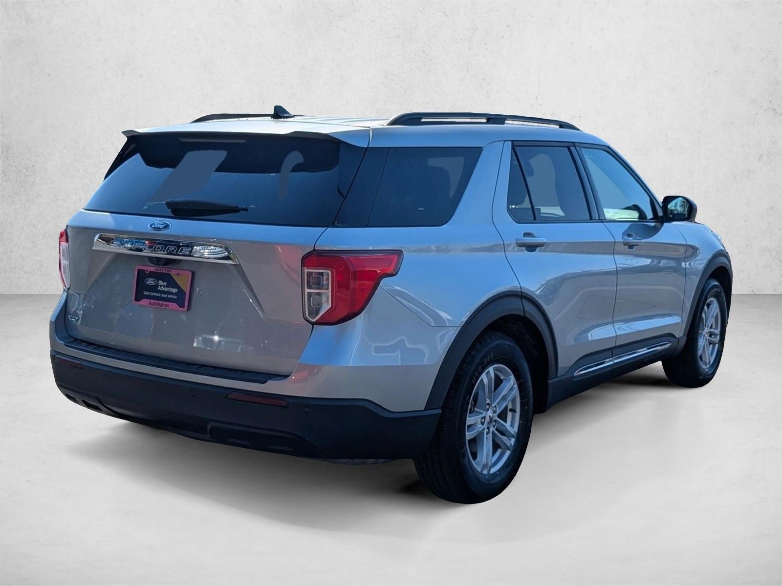 2023 Ford Explorer XLT RWD