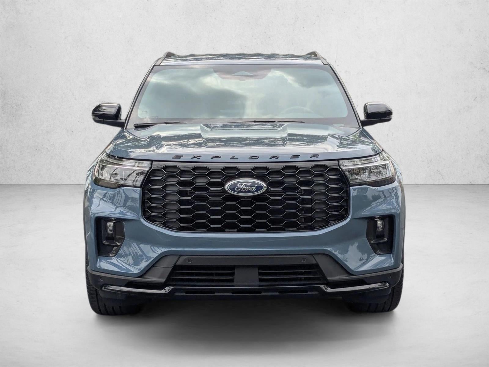 2025 Ford Explorer ST-Line RWD