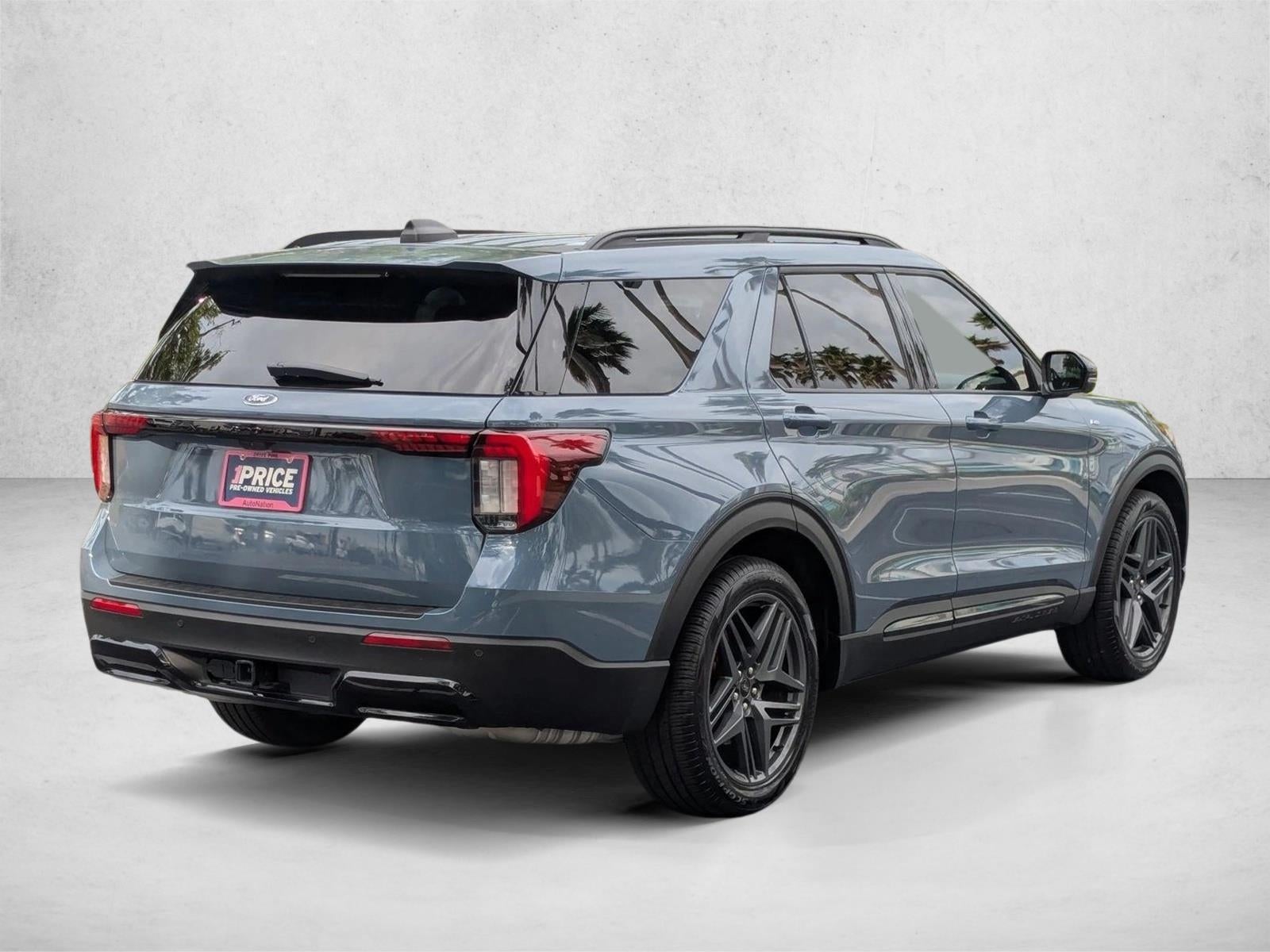 2025 Ford Explorer ST-Line RWD