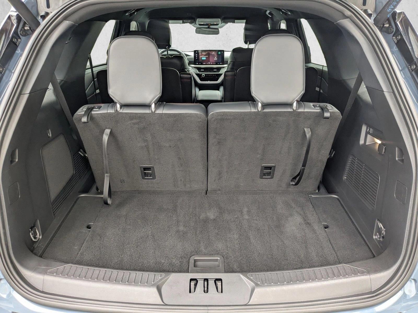 2025 Ford Explorer ST-Line RWD