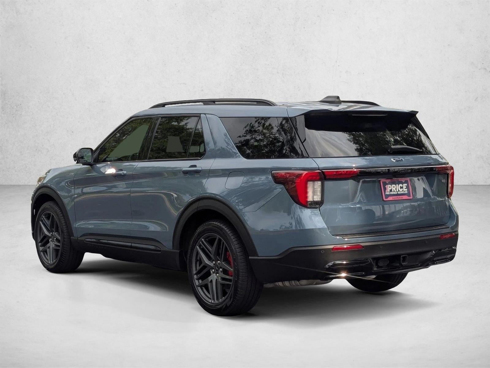 2025 Ford Explorer ST-Line RWD