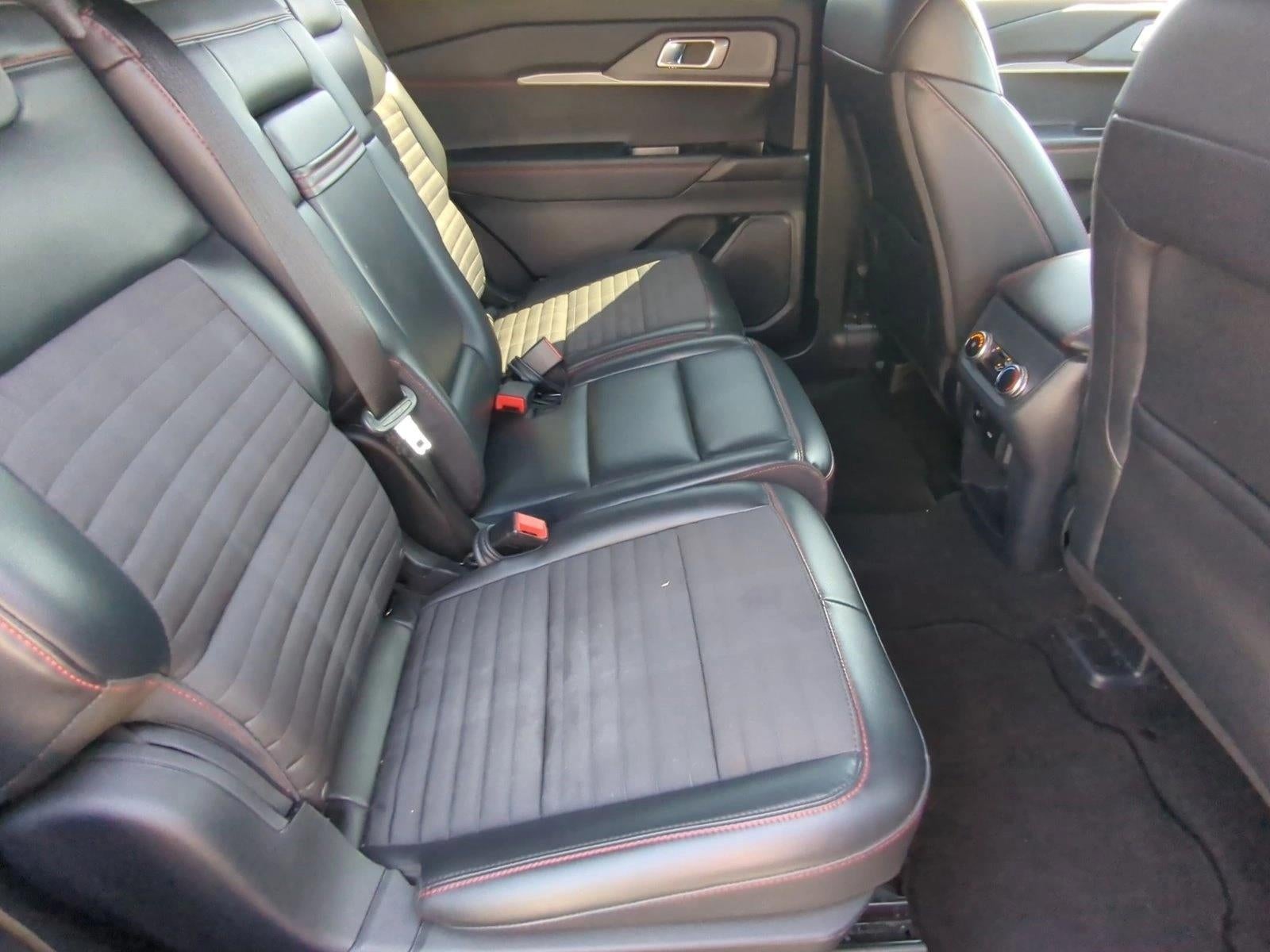 2025 Ford Explorer ST-Line 4WD