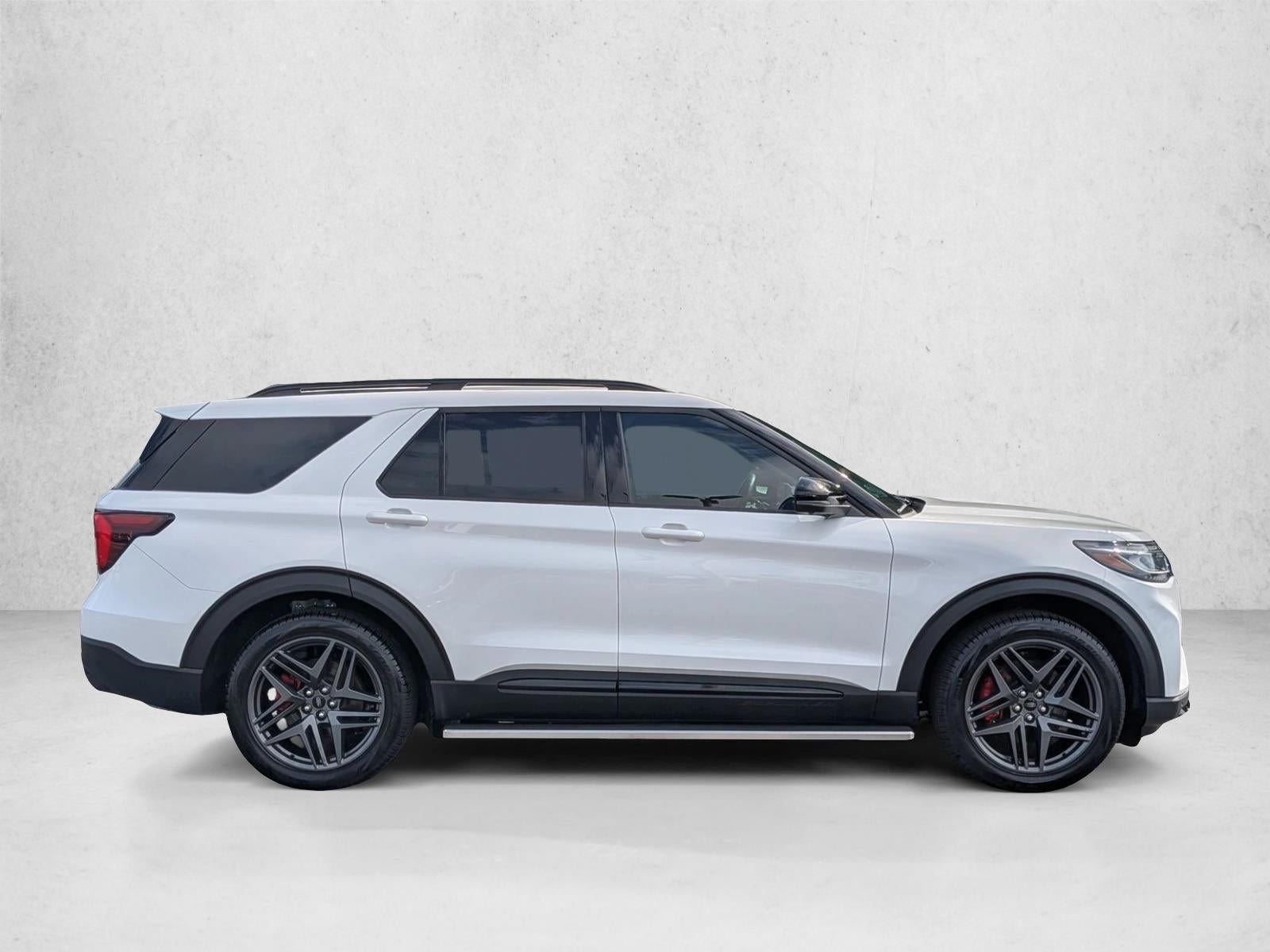 2025 Ford Explorer ST RWD