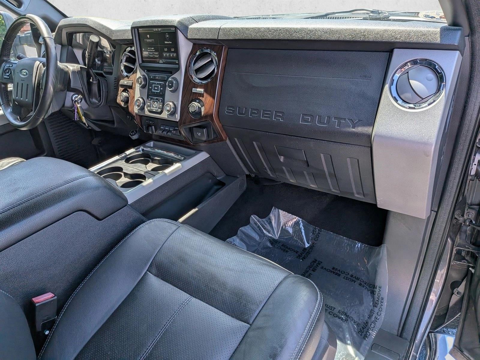 2015 Ford Super Duty F-350 SRW 4WD Crew Cab 6-3/4 Ft Box Lariat
