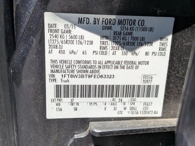 2015 Ford Super Duty F-350 SRW 4WD Crew Cab 6-3/4 Ft Box Lariat