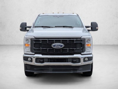 2024 Ford Super Duty F-350 DRW XL 4WD Crew Cab 8' Box