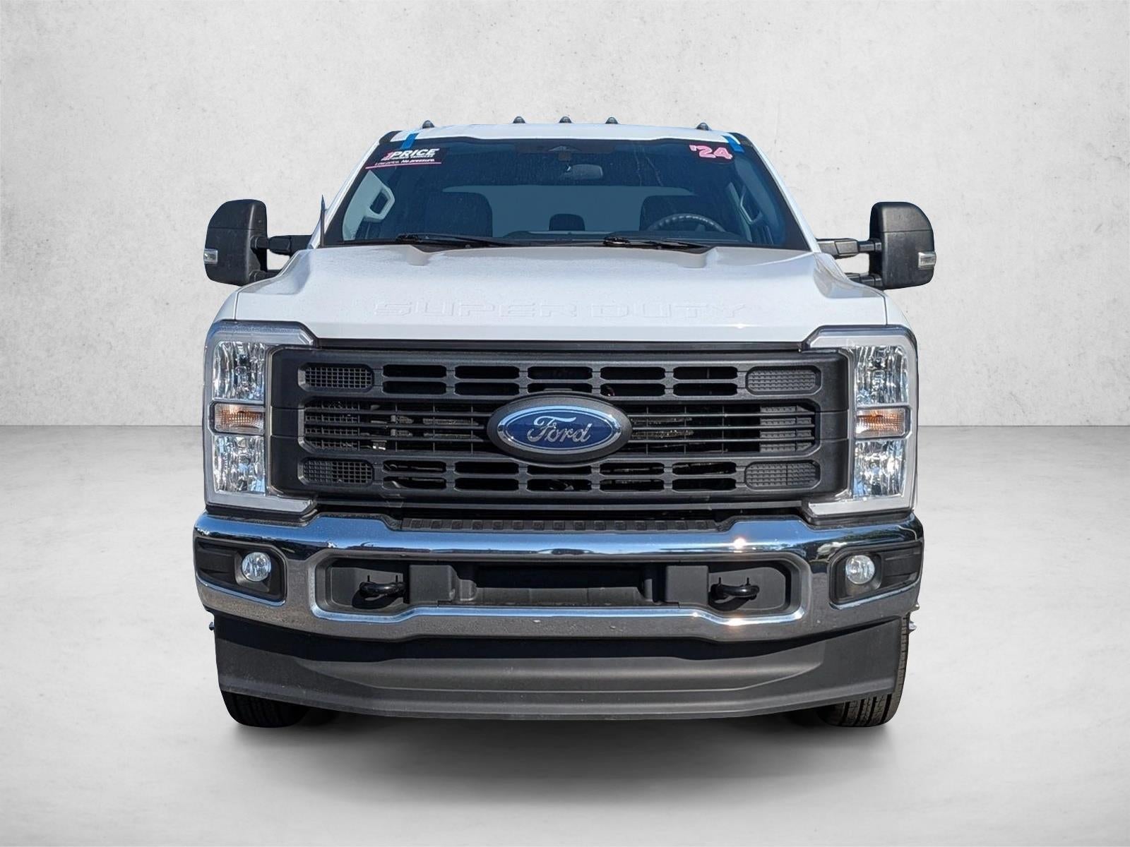 2024 Ford Super Duty F-350 DRW XL 4WD Crew Cab 8' Box