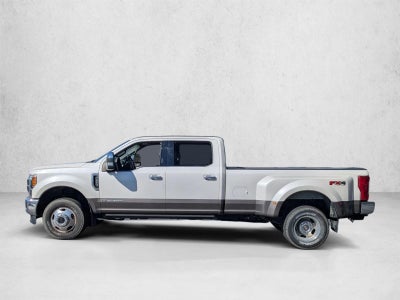 2019 Ford Super Duty F-350 DRW King Ranch 4WD Crew Cab 8' Box