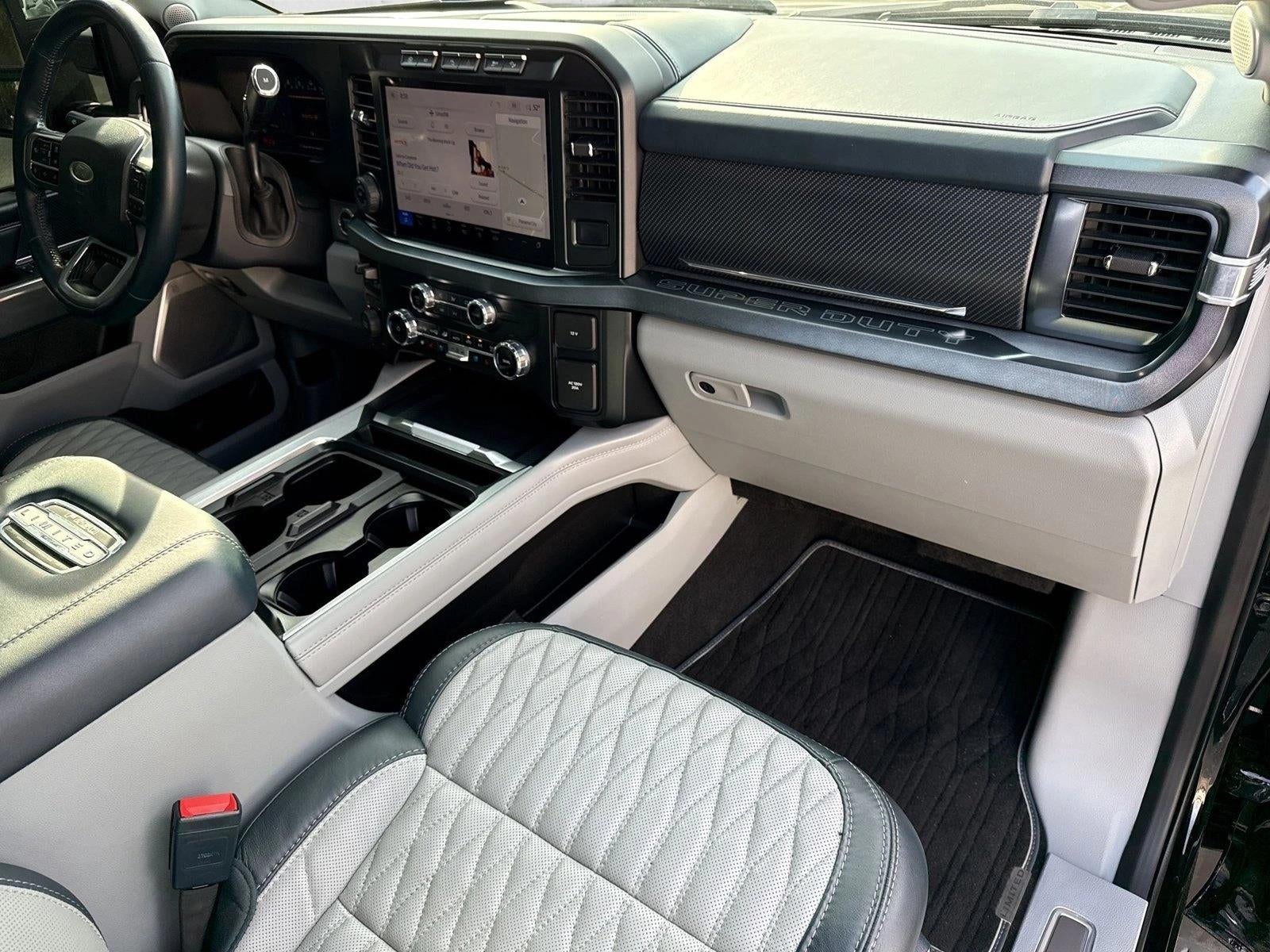 2024 Ford Super Duty F-450 DRW Limited 4WD Crew Cab 8' Box