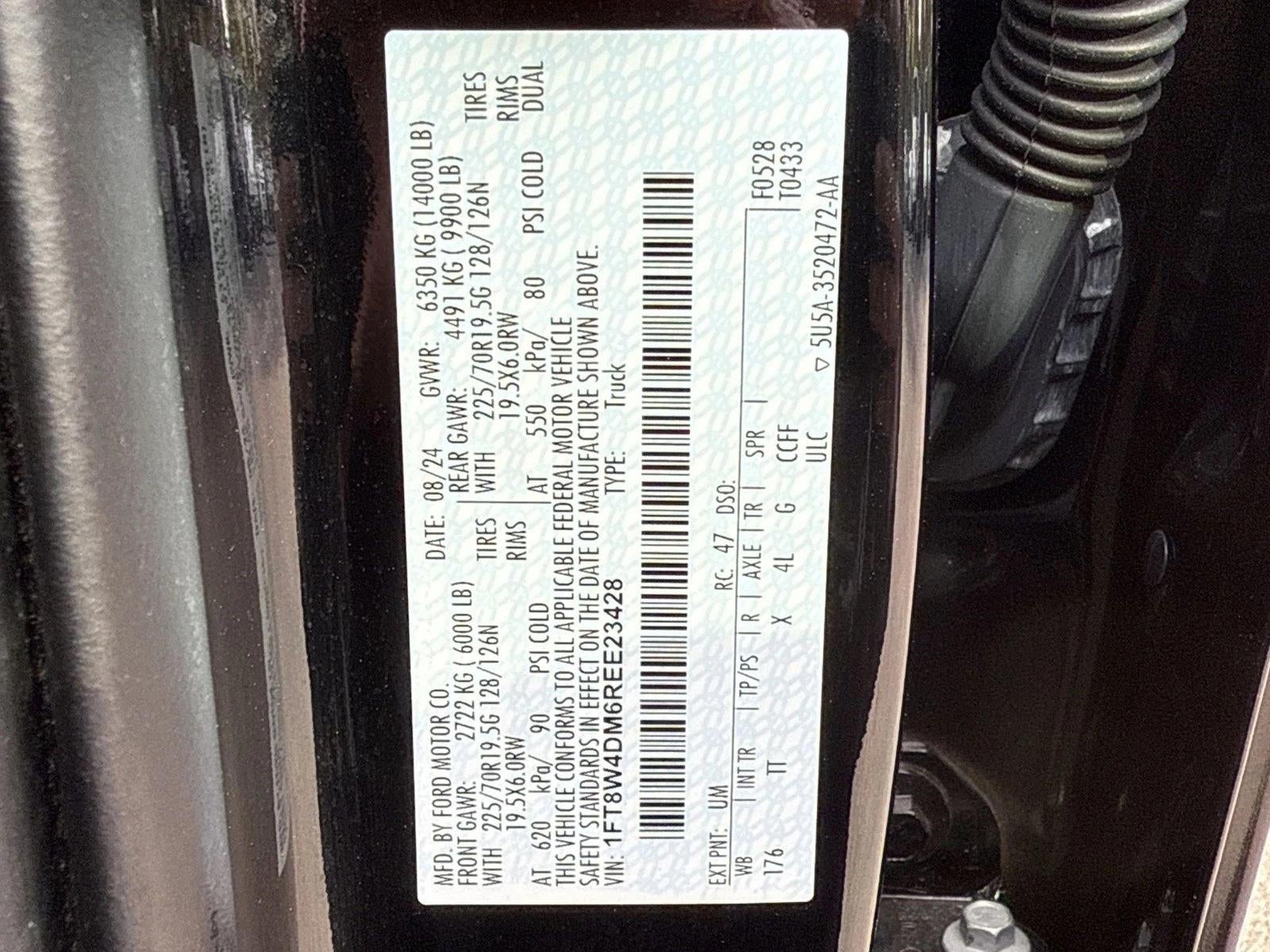 2024 Ford Super Duty F-450 DRW Limited 4WD Crew Cab 8' Box