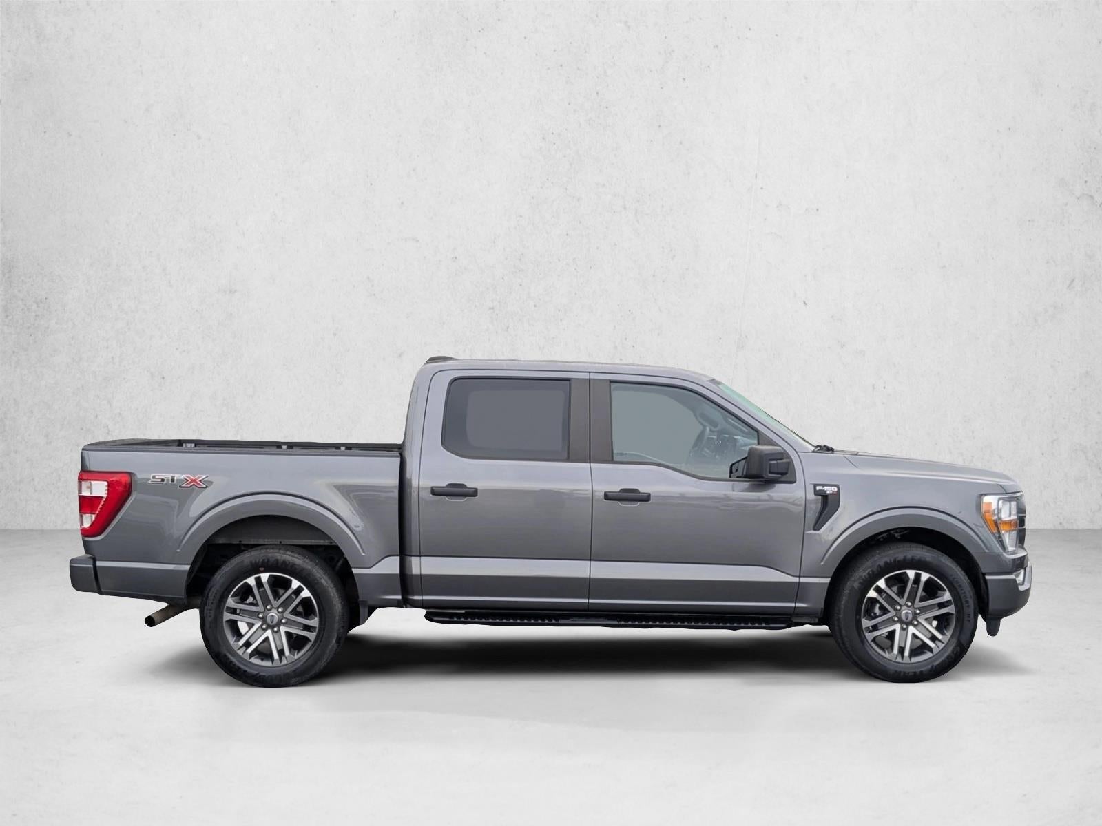 2022 Ford F-150 XL 2WD SuperCrew 5.5' Box