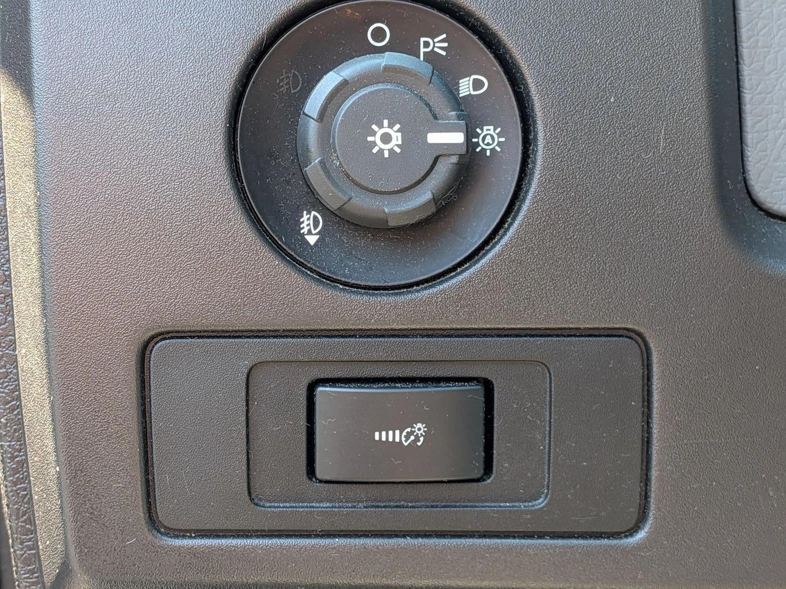 2014 Ford F-150 2WD SuperCrew 5-1/2 Ft Box XLT