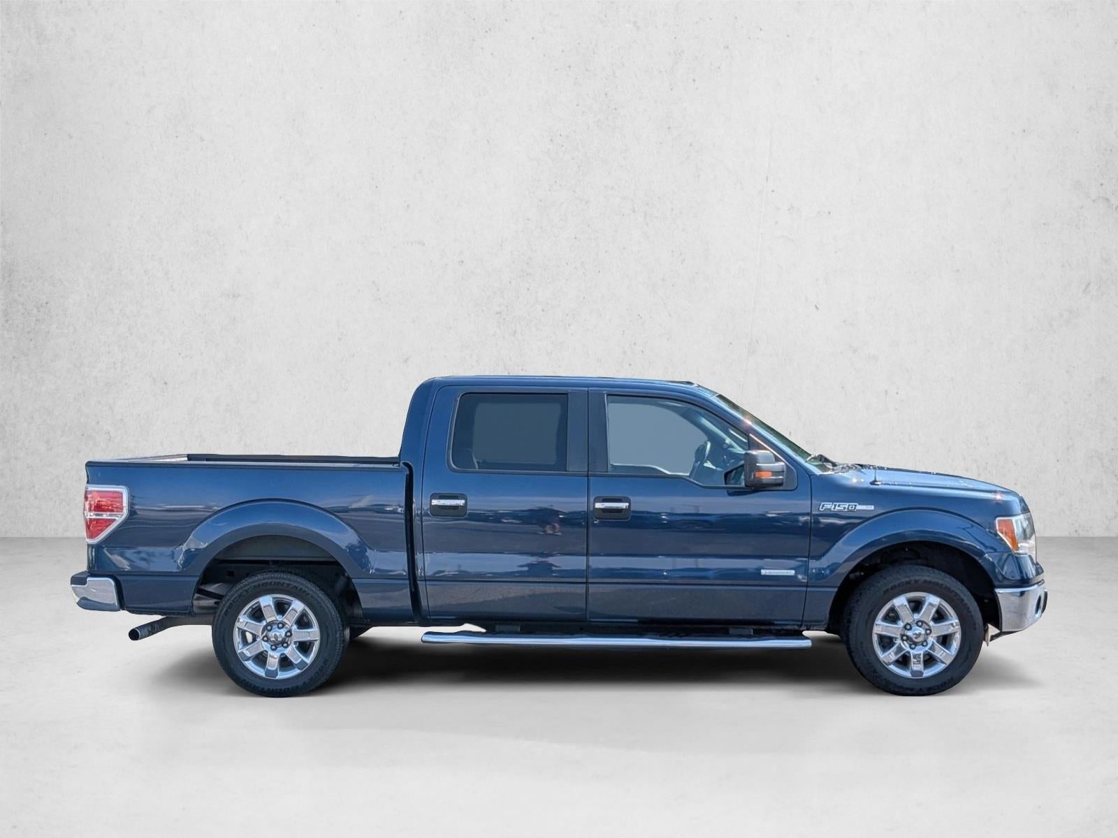 2014 Ford F-150 2WD SuperCrew 5-1/2 Ft Box XLT