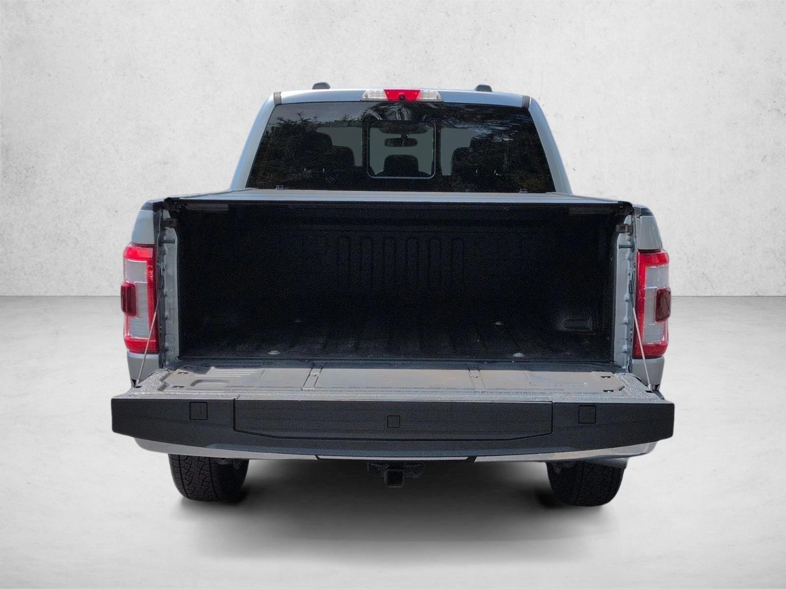 2022 Ford F-150 LARIAT 4WD SuperCrew 5.5' Box
