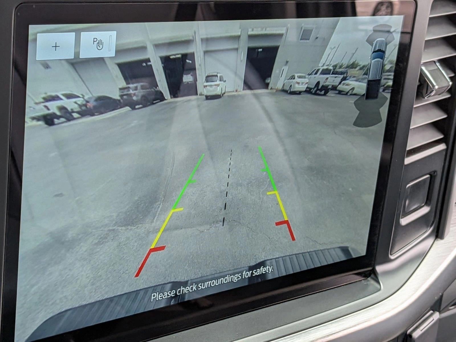 2022 Ford F-150 LARIAT 4WD SuperCrew 5.5' Box